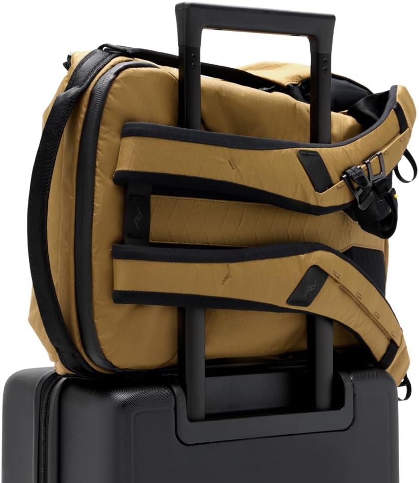Peak Design Everyday Backpack 20L, Coyote, MagLatch Top, Dual Side Access, FlexFold Dividers, Fits 15' Laptop, For Camera Carry, Daily Commutes or Travel, Versatile Backpack for Men and Women
