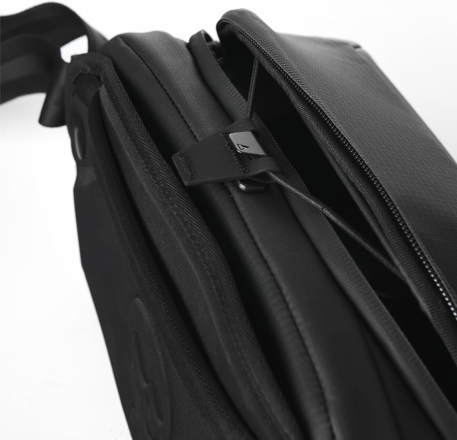 NOMATIC McKinnon Camera Sling 8L: Versatile Camera Bag for Photographers with Quick Access, Secure Storage for Mirrorless or DSLR Camera, Lightweight Crossbody Sling & External Tripod Attachment