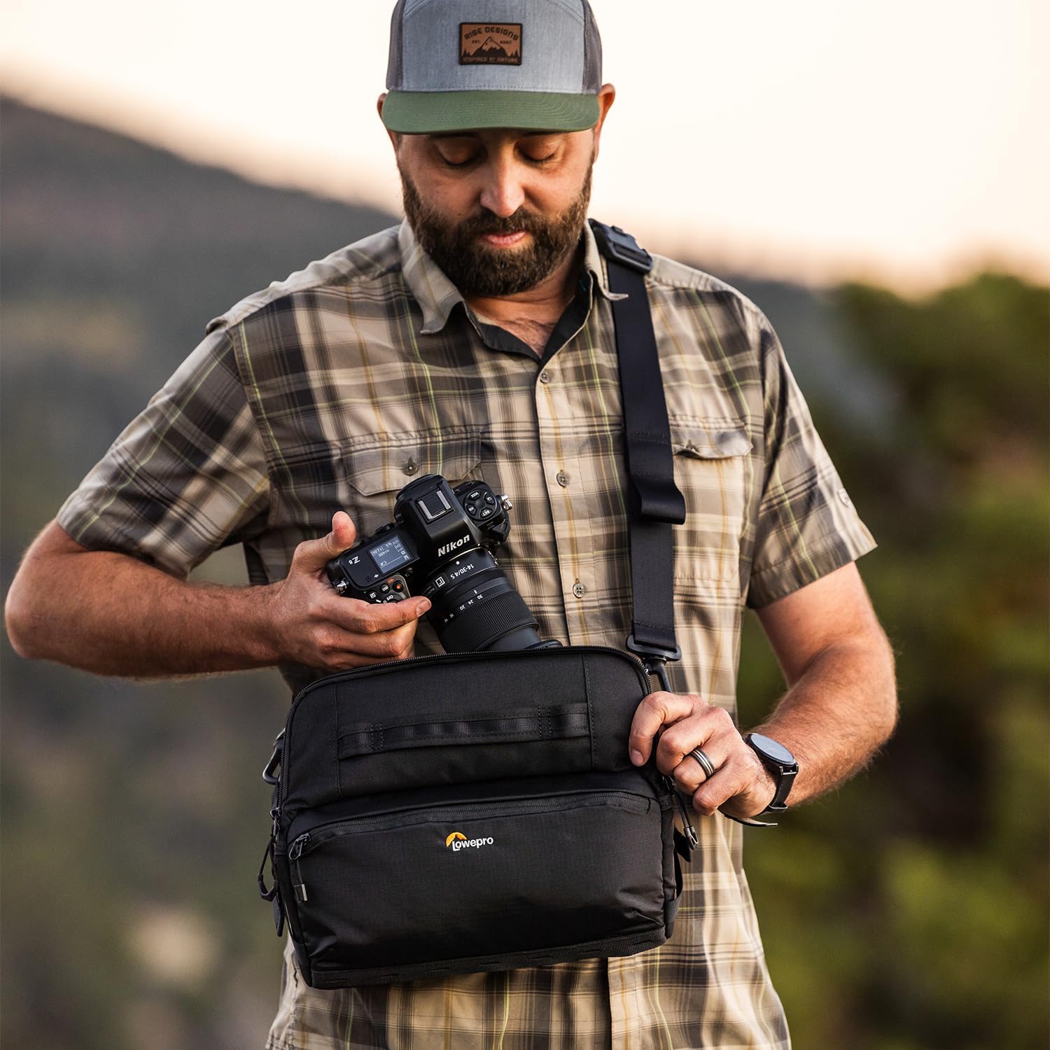 Lowepro ProTactic Lite SLX 120 AW III Camera Sling Bag, Professional Camera, Rain Cover, Lightweight Crossbody Sling Backpack, for Photographer, Videographer, Volume 5L, for DSLR/Mirrorless