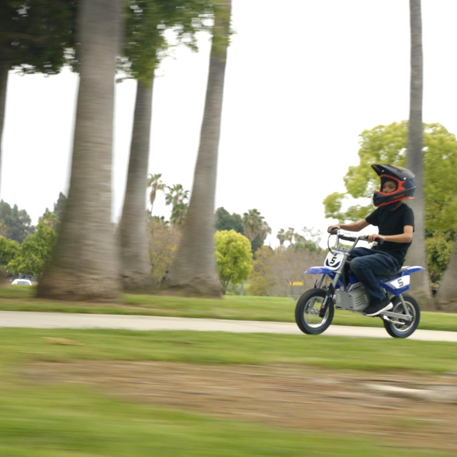 Razor MX350 Dirt Rocket Electric Bike for Kids Ages 8+, 140 lb Max Weight, Blue – 24V Battery, Up to 14 Mph, 30-Min Ride Time on High Speed, Twist-Grip Throttle, Spoked Wheels w/ 12' Pneumatic Tires