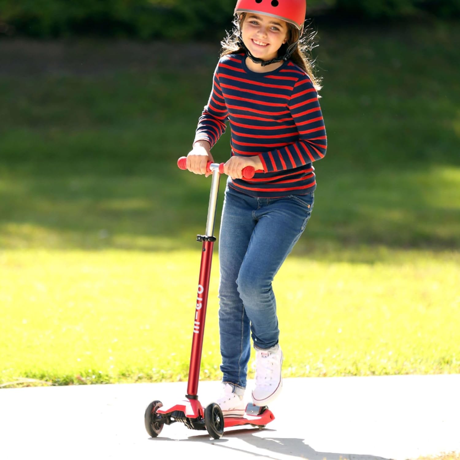 Micro Kickboard | Maxi LED Kids Scooter for Ages 5-12 | Children up to 110 lbs | 3 Wheel Lean-to-Steer Design | Adjustable T Bar | Smooth Ride, Motion Activated PU LED Wheels | Swiss Design