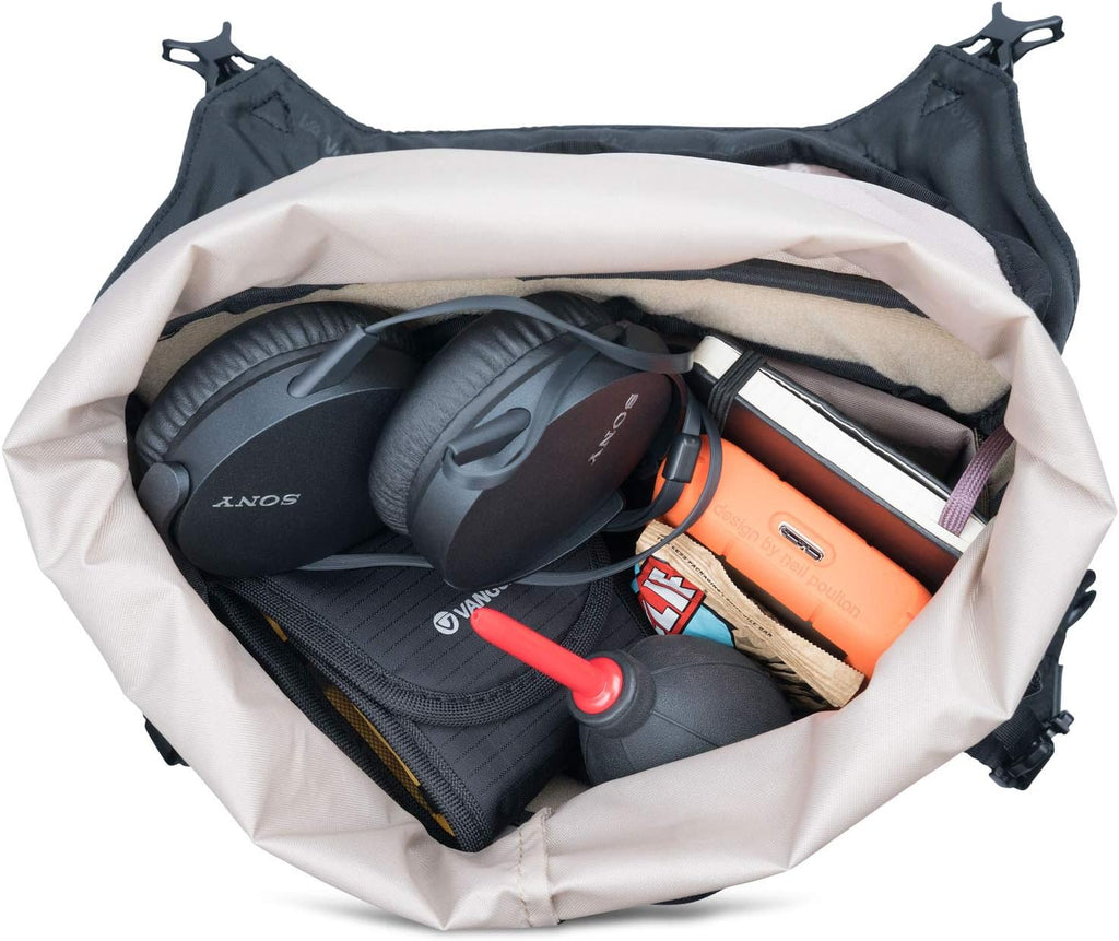 VANGUARD VEO GO42M BK Camera Backpack for Mirrorless/CSC Cameras - Black