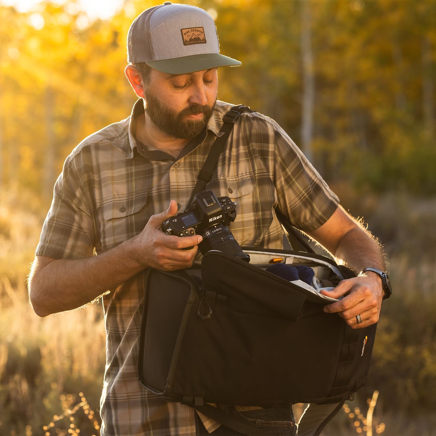 Lowepro ProTactic Lite BP 250 AW III Laptop Backpack, Top and Side access, Professional Camera Bag, DSLR/Drones/Mirrorless, Up to 16' Laptop, Rain Cover, for Photographer, Videographer, Volume 30L