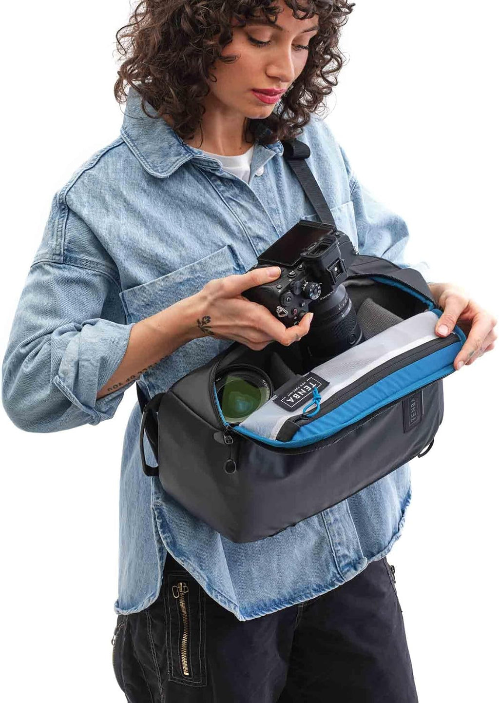 Tenba Solstice v2 12L Sling Bag for DSLR and Mirrorless cameras and lenses – Black (636-430)