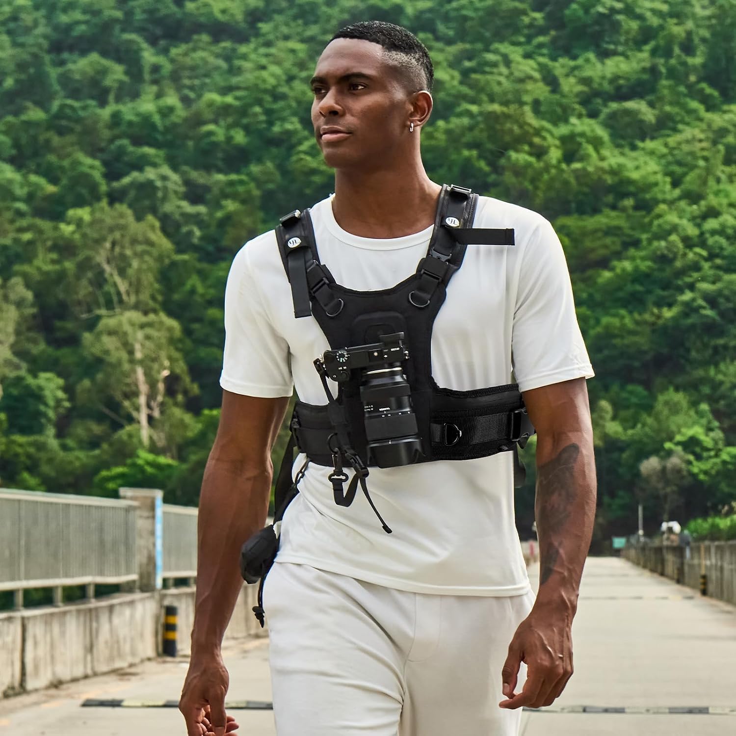 Camera Carrier Chest Harness J1 for One Camera,Camera Strap Harness for Photographers Hiking Climbing Wedding Travel,Camera Nylon Chest Straps for Photographers,Black