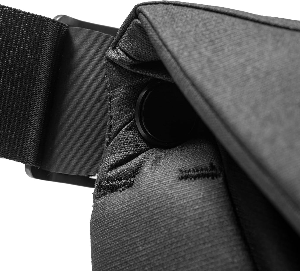 Peak Design Everyday Messenger V3 13L, Black, Weatherproof Camera and Work Bag with Laptop Sleeve, Expandable, MagLatch Closure, FlexFold Dividers, Fits 13' Laptop, Messenger Bag for Men and Women