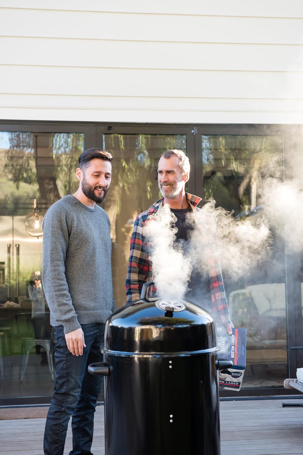 Cuisinart 18' Vertical Charcoal Smoker, Integrated Thermometer, Water Bowl and Dual Vents Perfect for Smoked Brisket, Chrome Plated Grates Smoker Grill for BBQ, Camping, Tailgates
