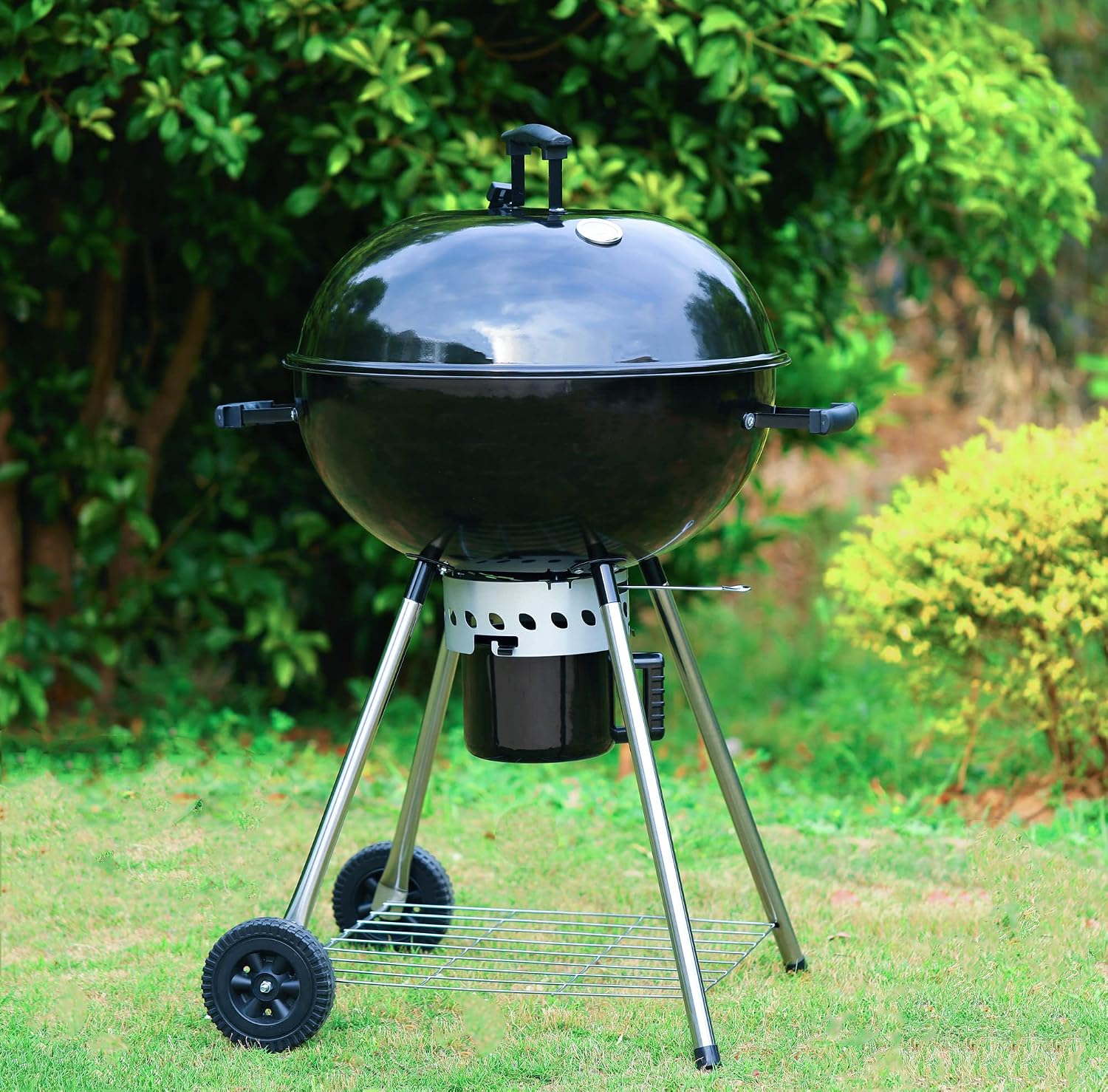 MFSTUDIO 22' Kettle Charcoal Grill, Portable Porcelain-Enameled BBQ Grill with Slide Out Ash Catcher for Outdoor Barbecue Cooking, Black