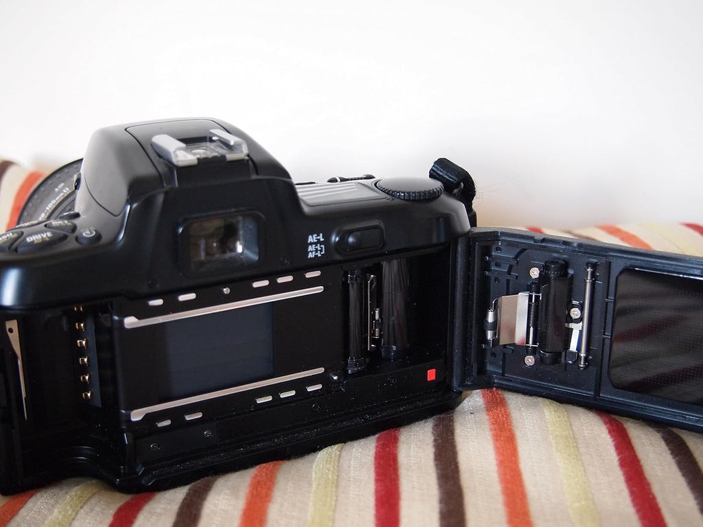 Nikon N6006 / F-601 35MM SLR Film Camera with Nikon AF Lens Kit. Built-in Flash and motor drive. (Renewed)