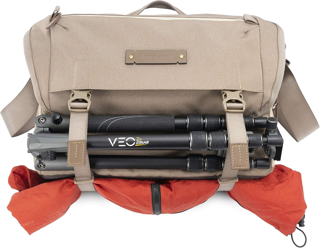 Vanguard VEO RANGE38 BG Messenger Bag for DSLR or Mirrorless/CSC Camera, Beige