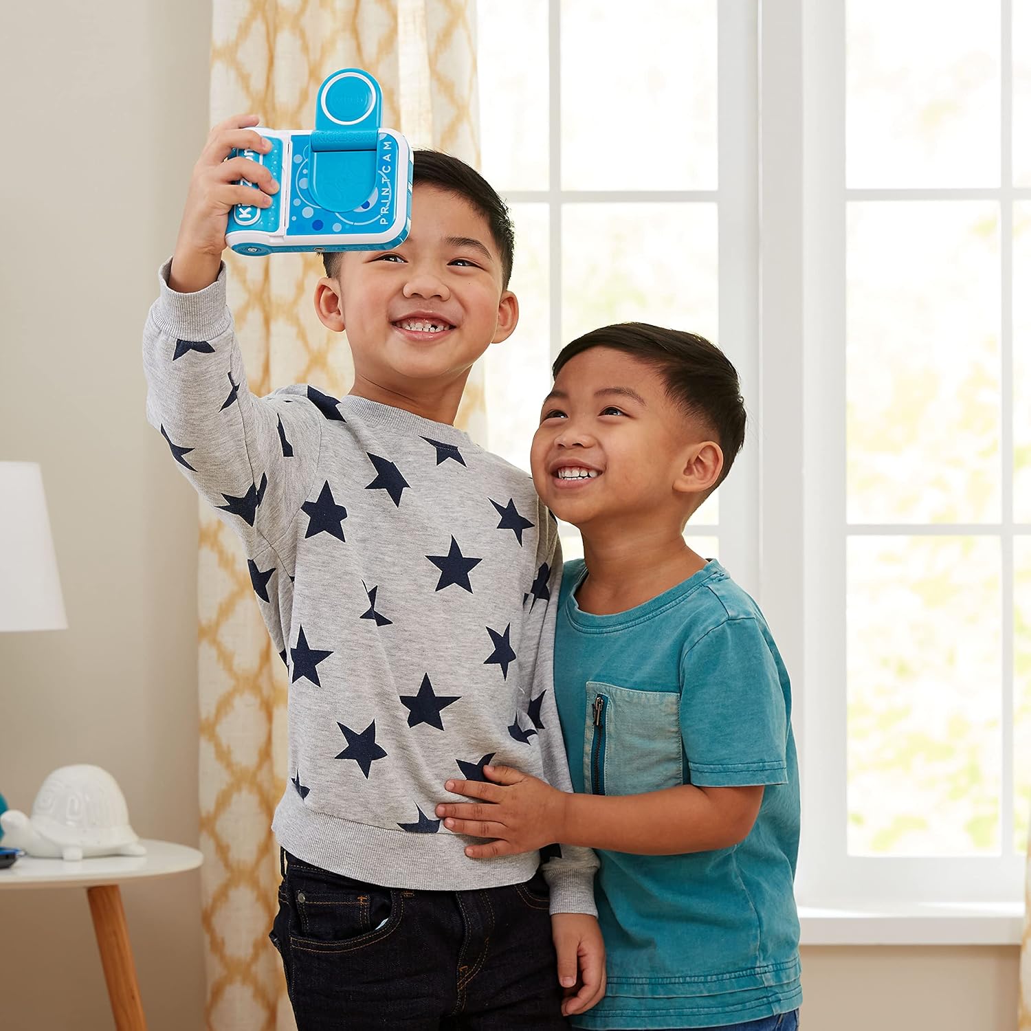VTech KidiZoom PrintCam, High-Definition Digital Camera for Photos and Videos, Instant Prints, Flip-Out Selfie Camera, Kids Age 4 and up