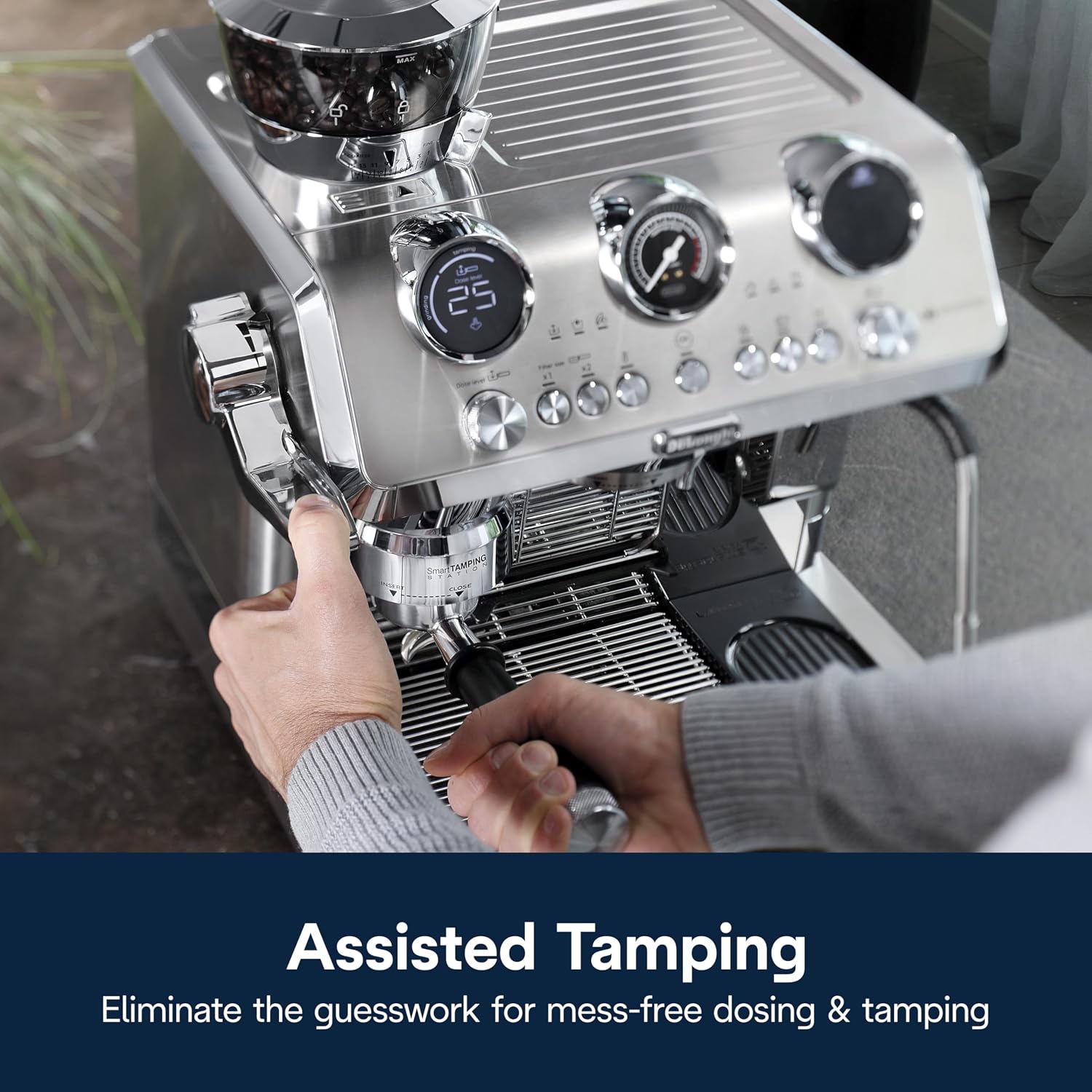 De'Longhi La Specialista Maestro Espresso Machine with Grinder, Auto & Manual Milk Frother – Bean-to-Cup Cold Brew Coffee with Cold Extraction Technology, Variable Temp & Tamping Tool, 8 Drink Presets