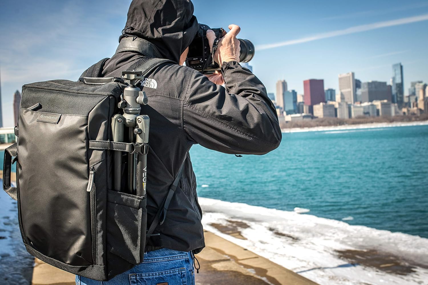 VANGUARD VEO SELECT45M BK Backpack/Shoulder Bag for DSLR Camera, Video Gear or Drone, Black