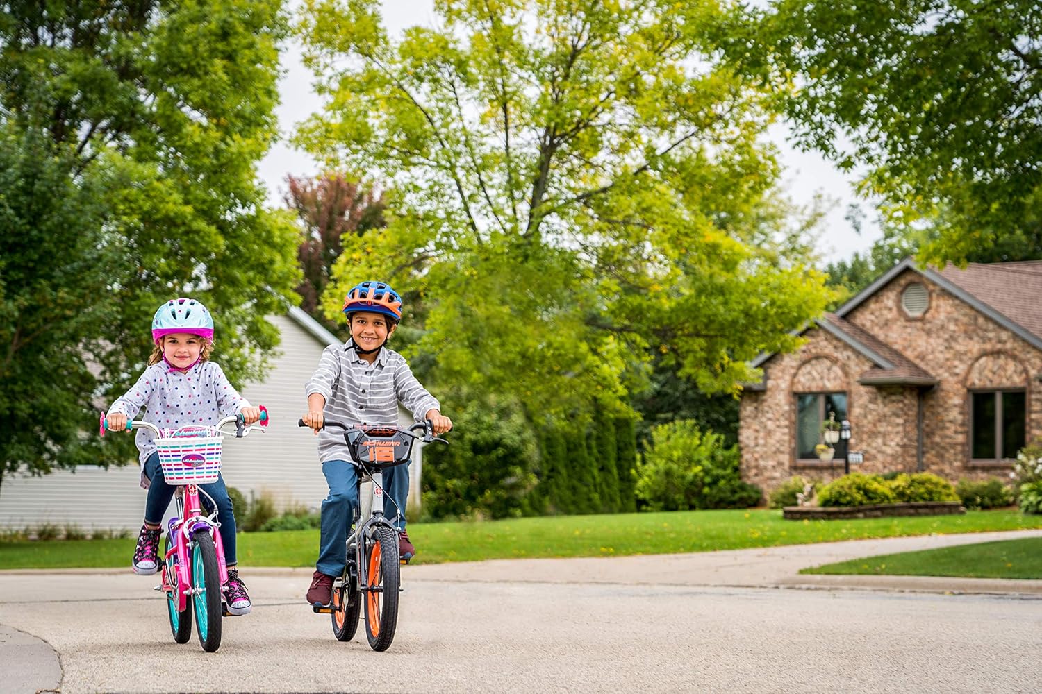 Schwinn Firehawk or Scorch Bike, 16 or 20 Inch Bike for Kids Ages 3-13, with Training Wheels or Adjustable Seat, Rear Coaster Brake & Front or Front & Rear Hand Brake, for Girls & Boys