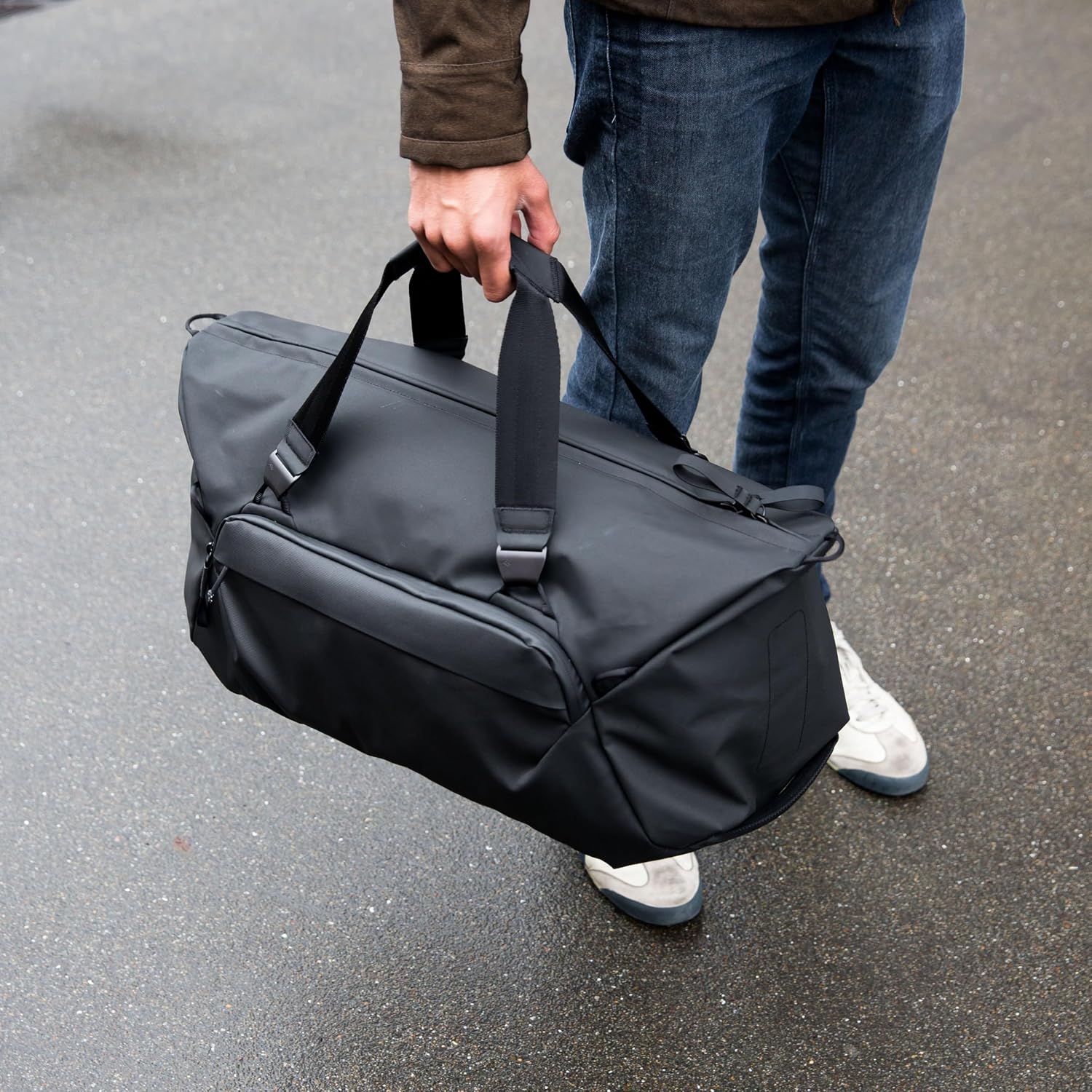 Peak Design Travel Duffel, Extra-Wide Single Zip Access, Weatherproof Shell, 4 External Pockets, Fits Packing Cubes & Camera Cubes, Ideal for Weekend Trips, Versatile Duffel Bag for Travel