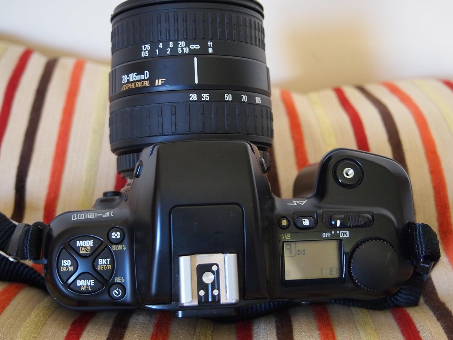 Nikon N6006 / F-601 35MM SLR Film Camera with Nikon AF Lens Kit. Built-in Flash and motor drive. (Renewed)