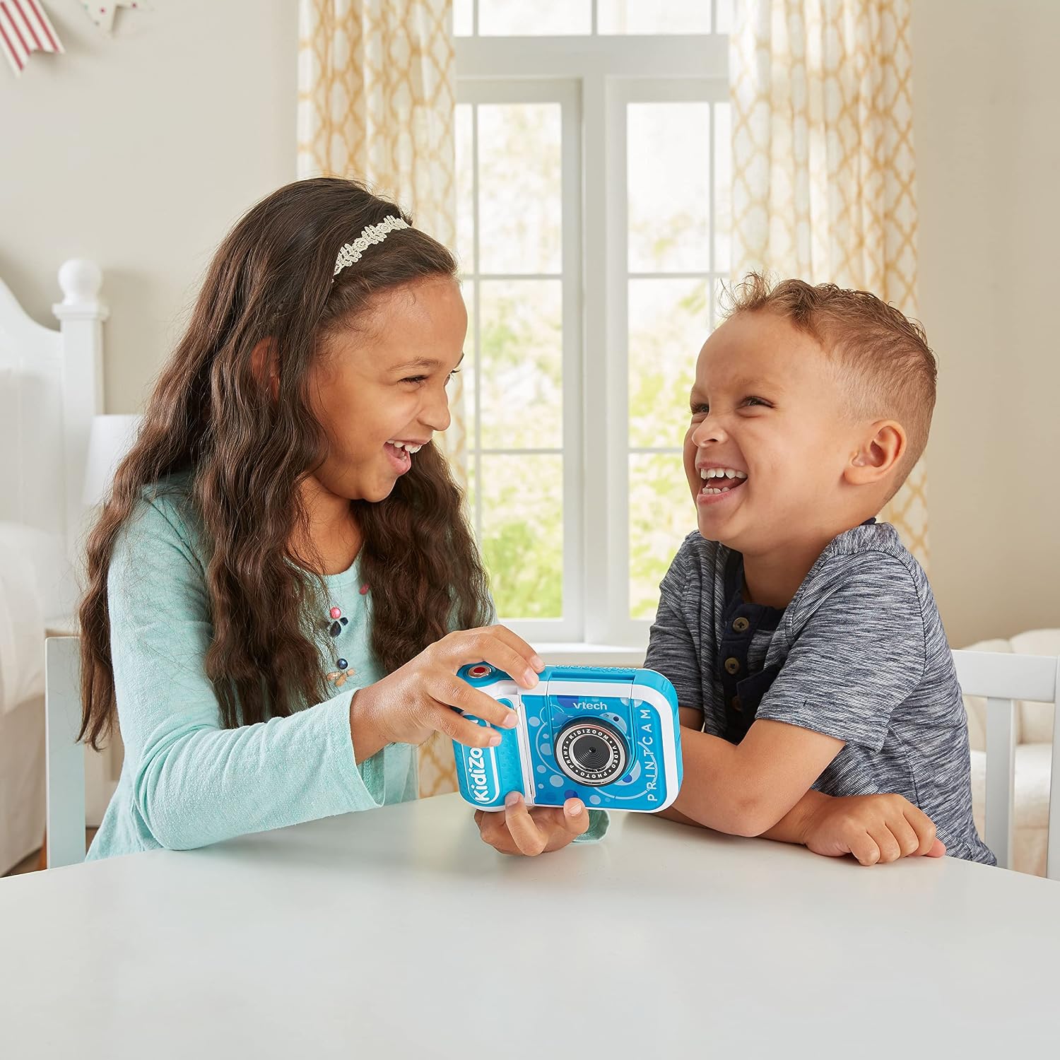 VTech KidiZoom PrintCam, High-Definition Digital Camera for Photos and Videos, Instant Prints, Flip-Out Selfie Camera, Kids Age 4 and up